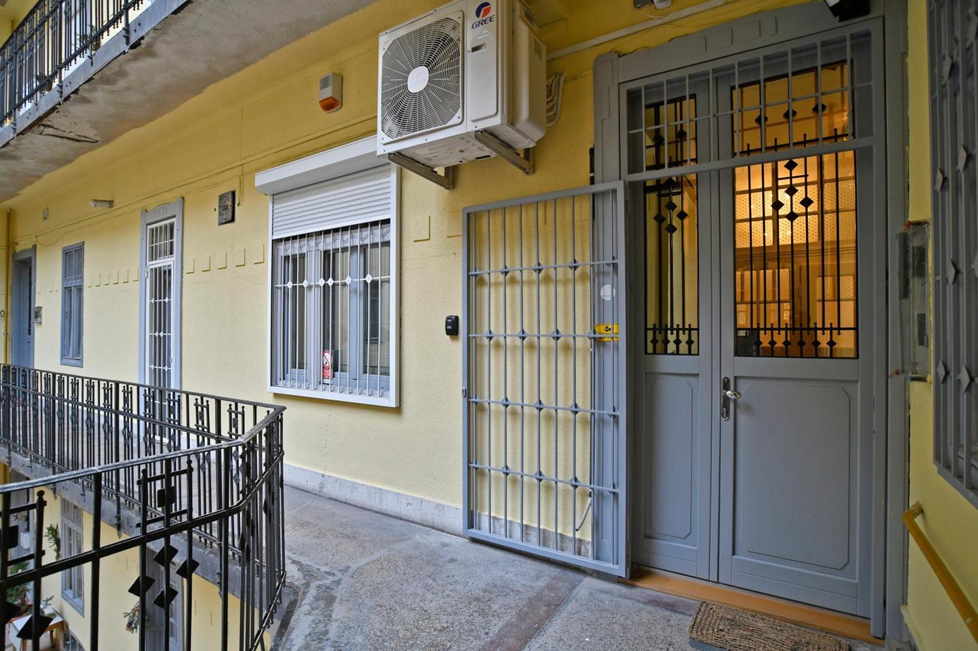 Luxuryflat Near Centre On118 Sqm, 3Br,2Bth,8Bed,Ac Budapeste Exterior foto