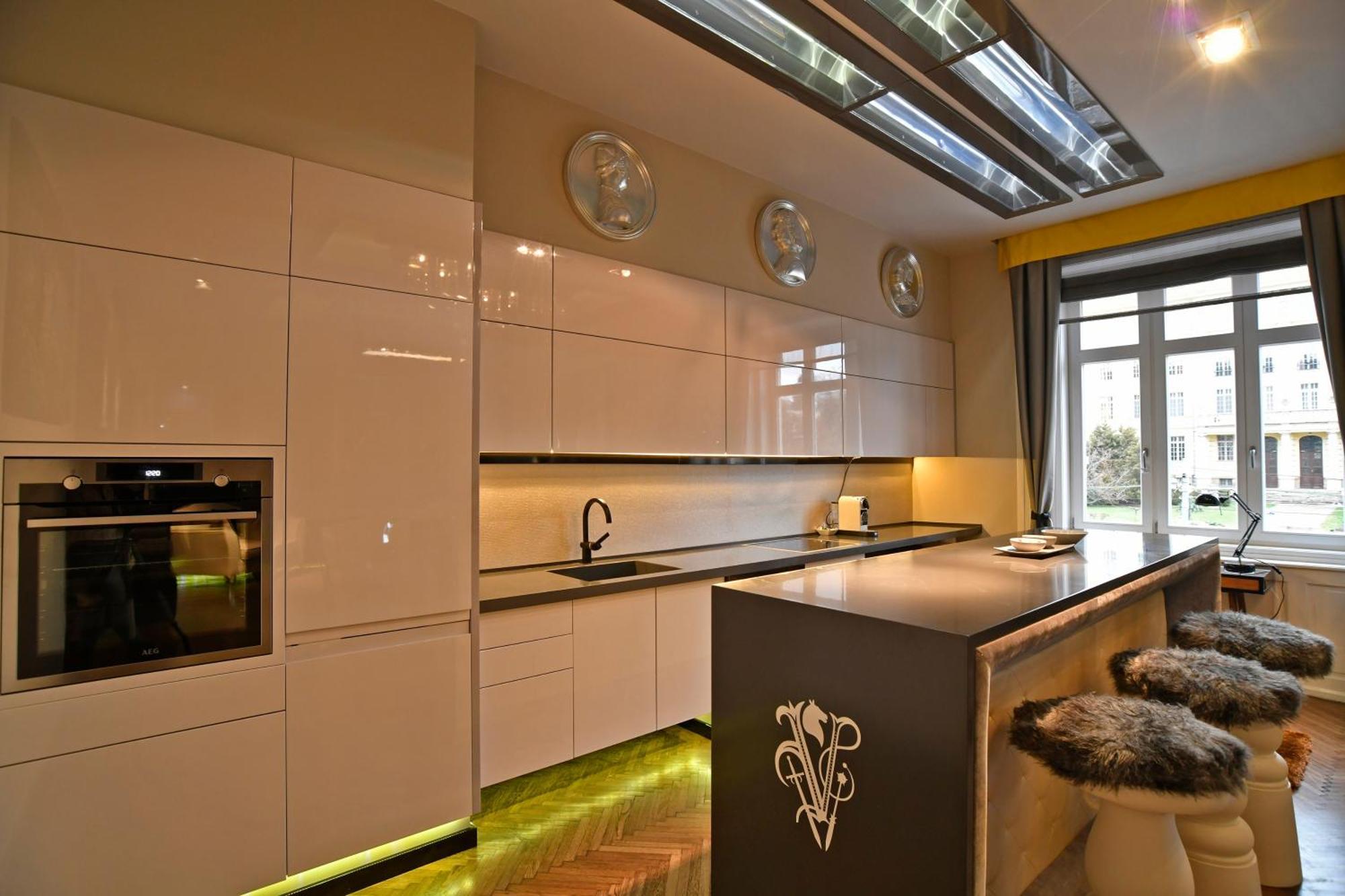 Luxuryflat Near Centre On118 Sqm, 3Br,2Bth,8Bed,Ac Budapeste Exterior foto